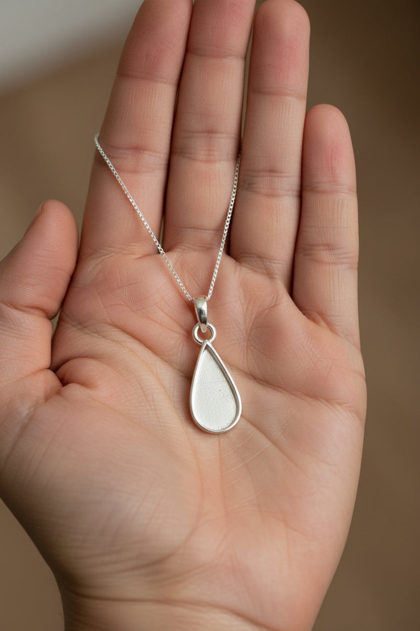 Teardrop sterling silver necklace
